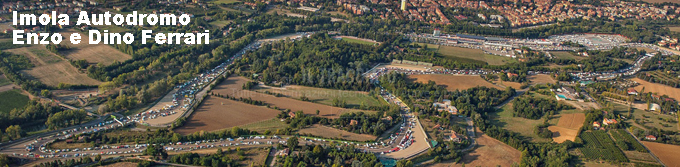 Wyjazdy do Doliny Motoryzacji i Imola jazdy na torze